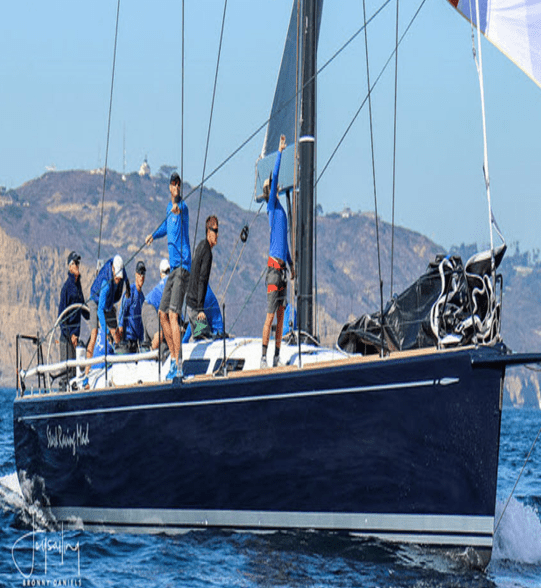 37′ Racing Sailboat