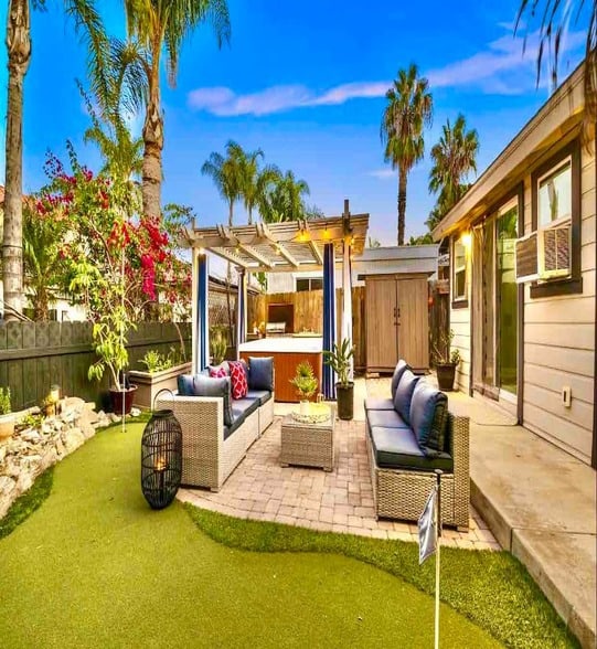 Pacific Beach Oasis with Hot Tub & Putting Green